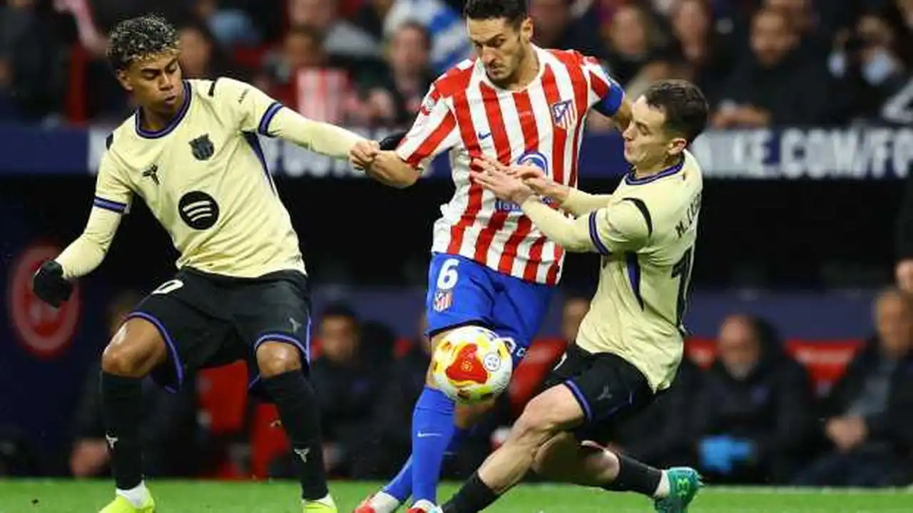 التشكيلة الرسمية لمواجهة أتلتيكو مدريد ضد برشلونة في الدوري الإسباني